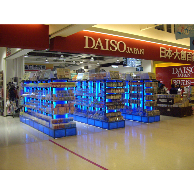 LED Display Shelving - Qiao Song _2_.JPG