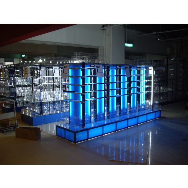 LED Display Shelving - Qiao Song _3_.JPG
