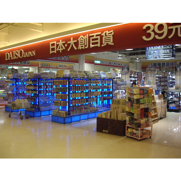 LED Display Shelving - Qiao Song _5_.JPG