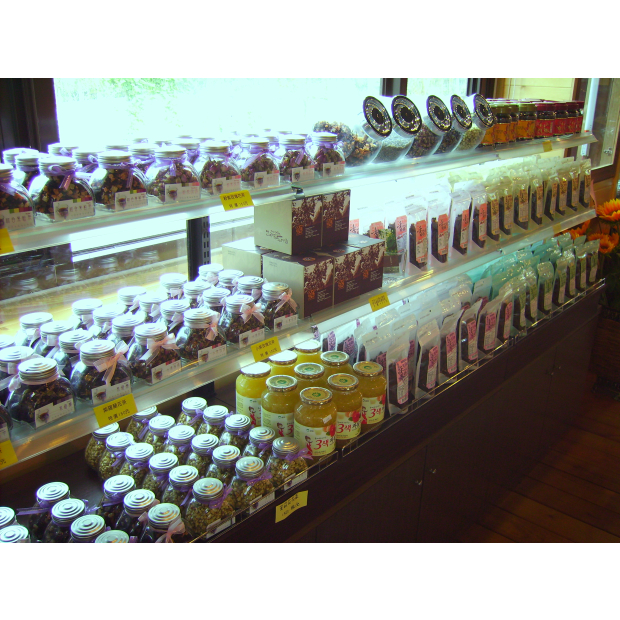 Agriculture Food Store Display-Qiao Song _3_.JPG