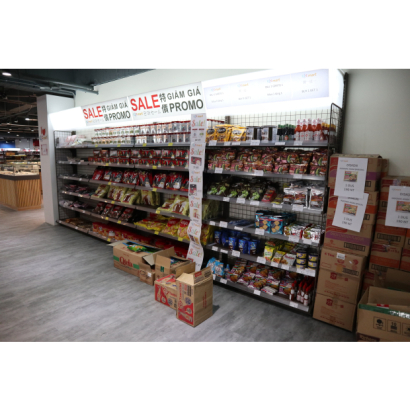 Grocery Store Display-Qiao Song _7_.JPG